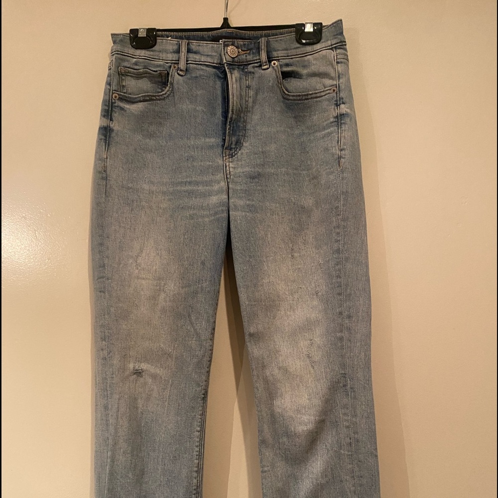 Express ripped straight leg jeans with zipper